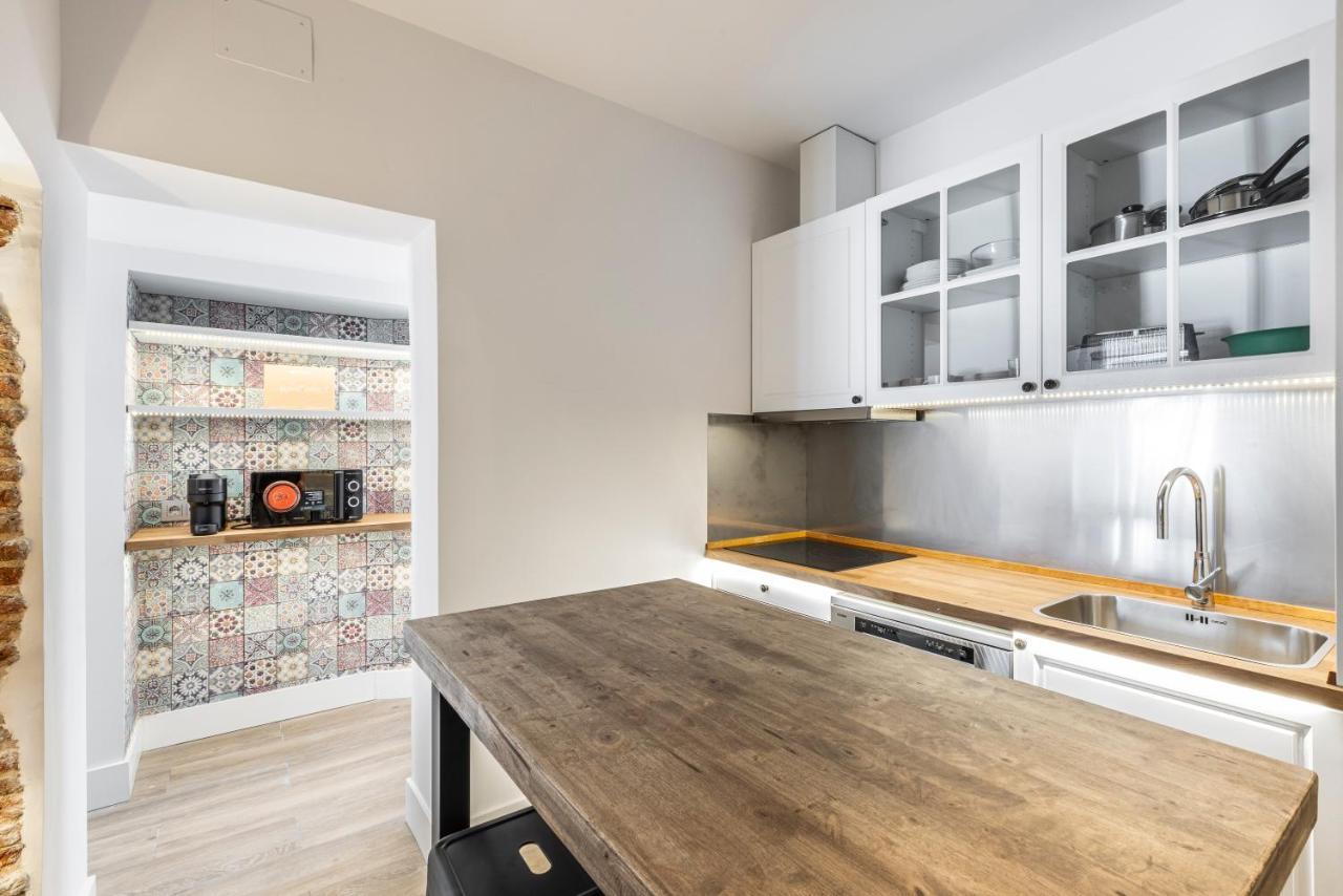 Plaza De Castilla Apartments มาดริด ภายนอก รูปภาพ