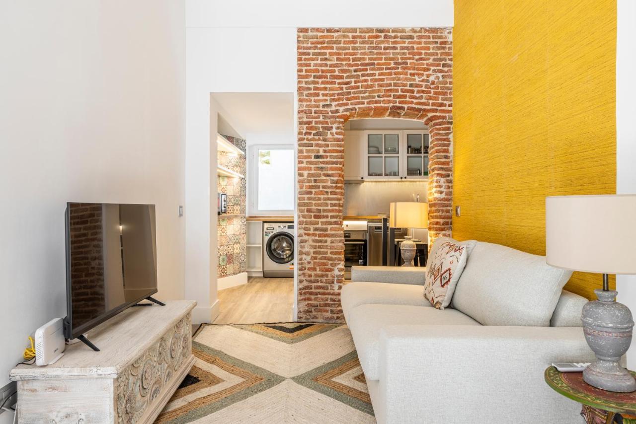 Plaza De Castilla Apartments มาดริด ภายนอก รูปภาพ