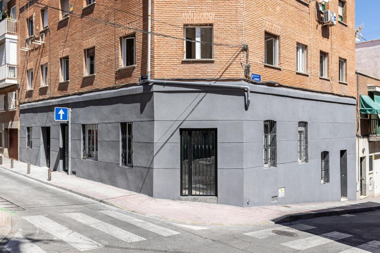 Plaza De Castilla Apartments มาดริด ภายนอก รูปภาพ