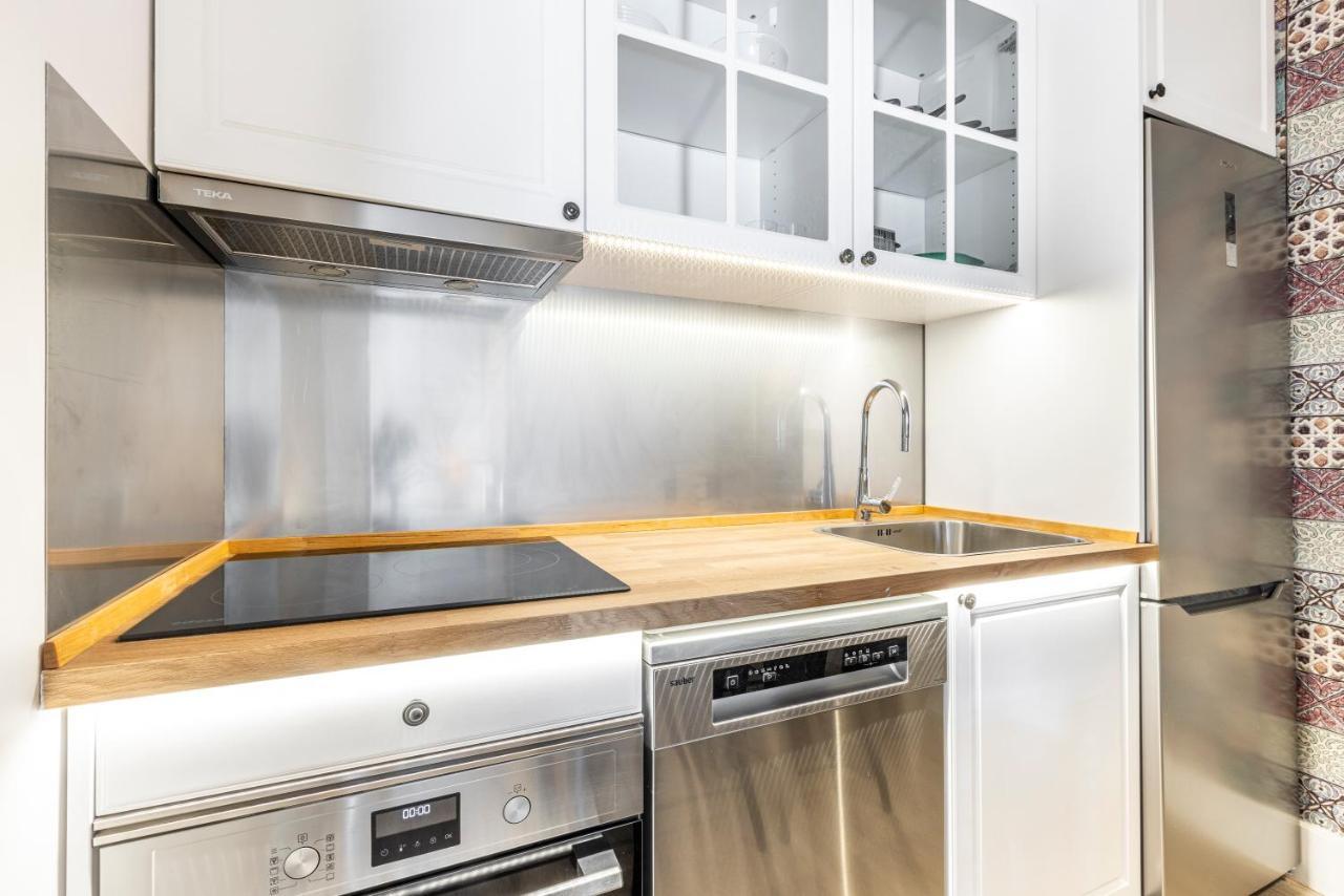 Plaza De Castilla Apartments มาดริด ภายนอก รูปภาพ