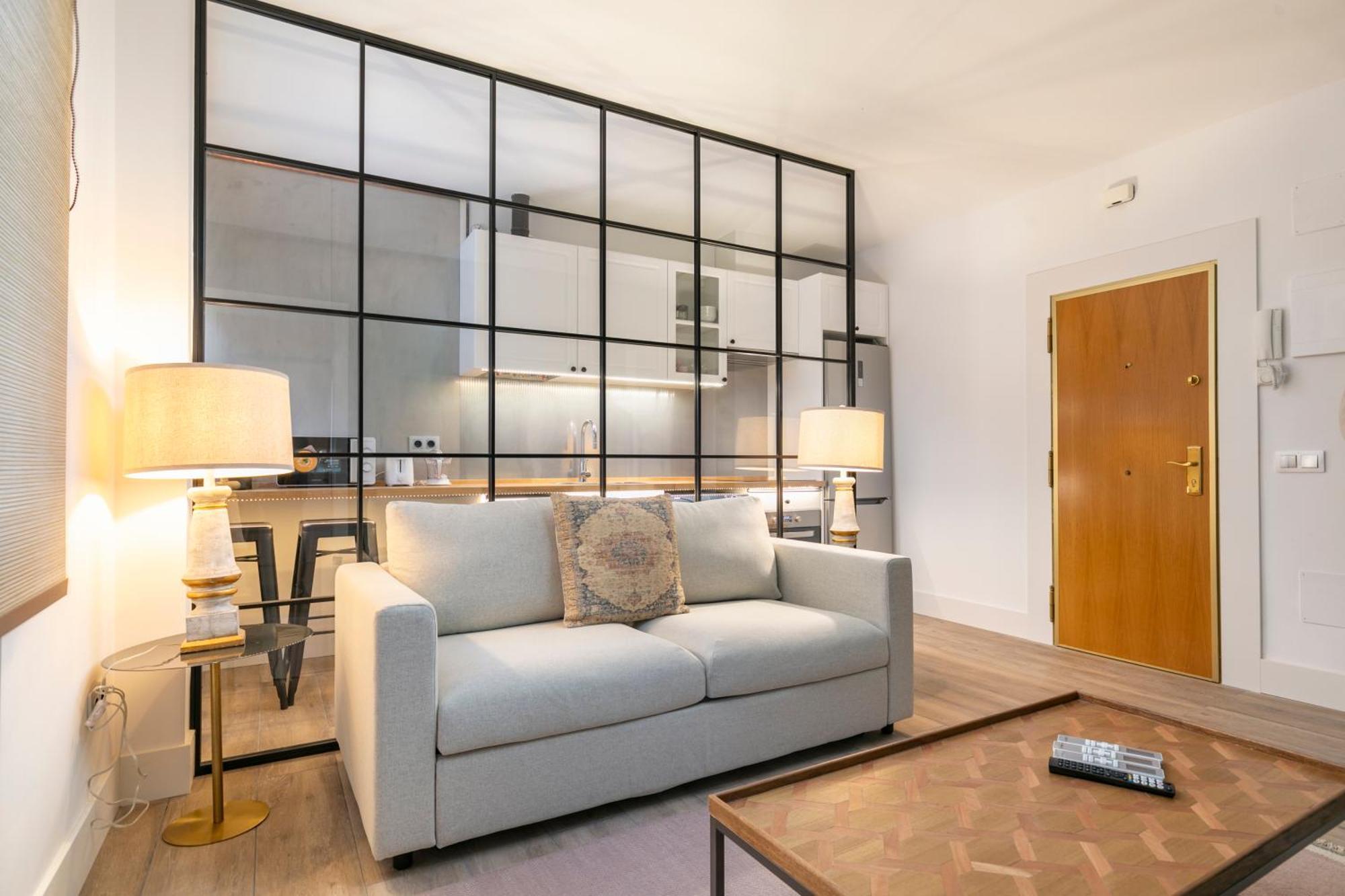 Plaza De Castilla Apartments มาดริด ภายนอก รูปภาพ