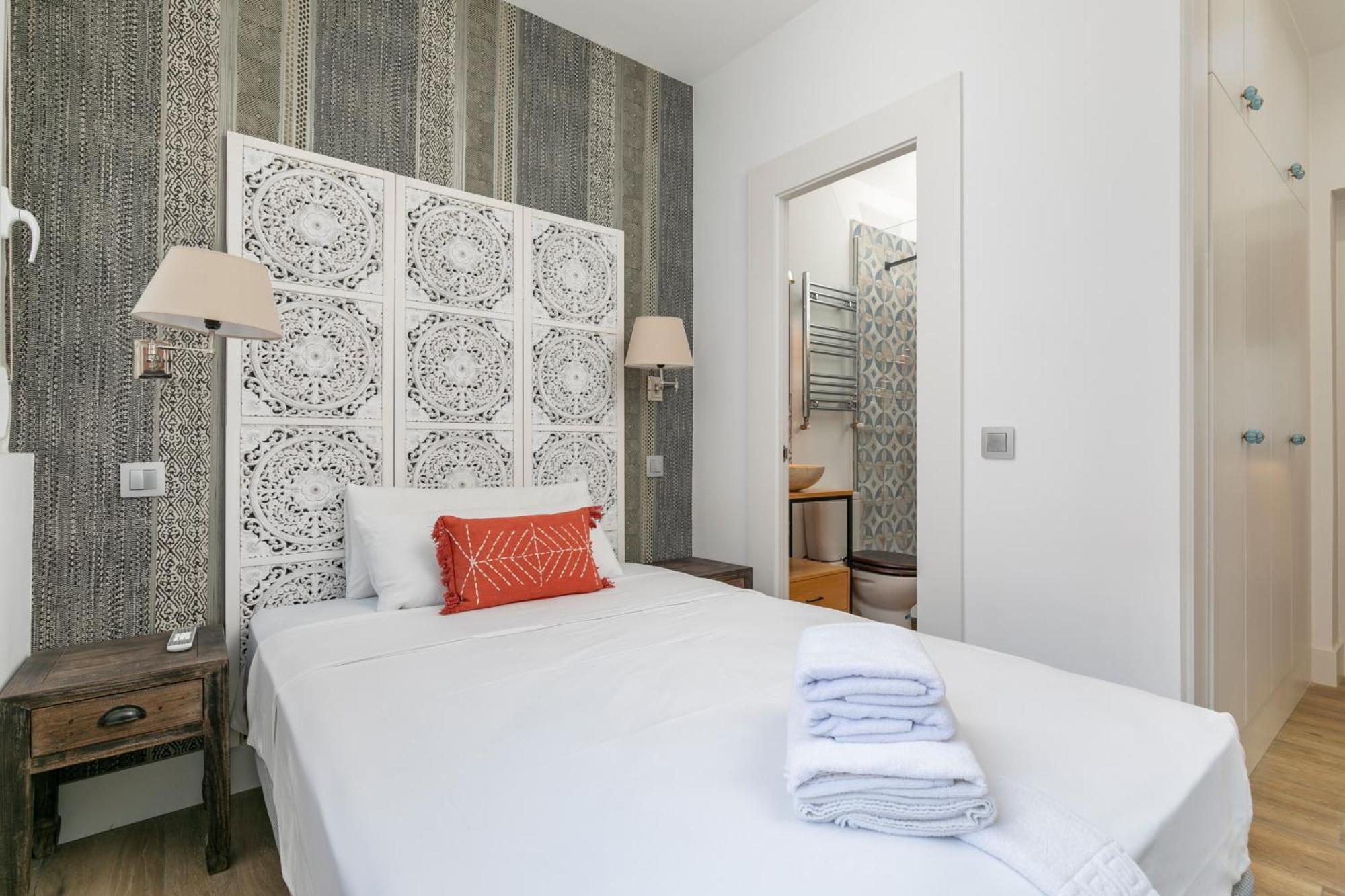 Plaza De Castilla Apartments มาดริด ภายนอก รูปภาพ