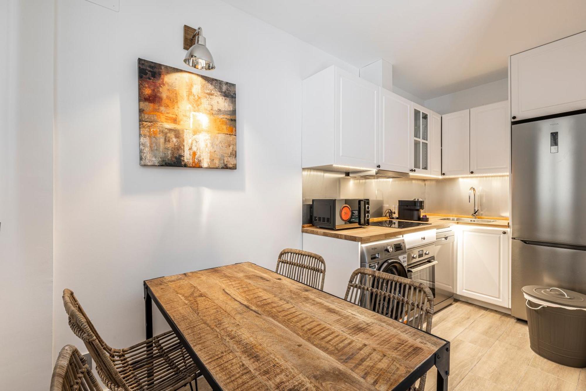 Plaza De Castilla Apartments มาดริด ภายนอก รูปภาพ